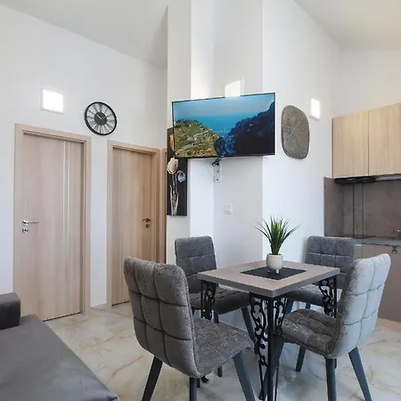 Villa Sirenis Trogir Exterior photo