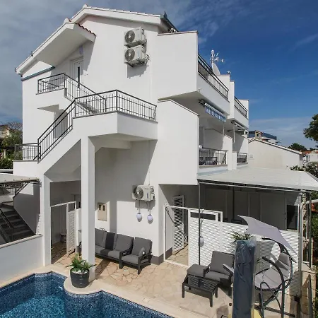 Villa Sirenis Trogir Exterior photo